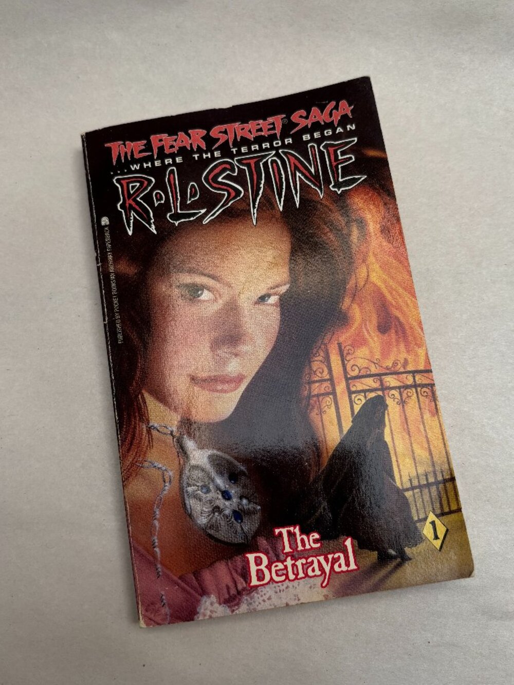 Fear Street: The Betrayal by RL Stine Vtg '93 edition